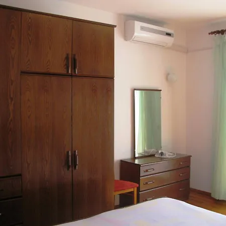 Apartament Nena By The Sea In Barbat, Rab Rab Town