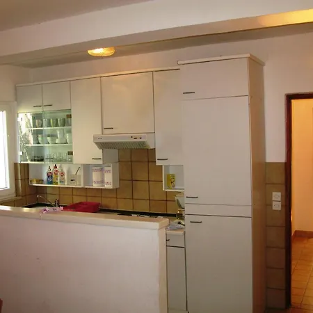 Nena By The Sea In Barbat, Rab Apartament