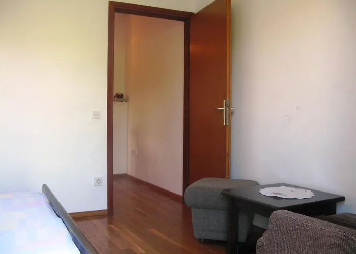 Nena By The Sea In Barbat, Rab Apartment *