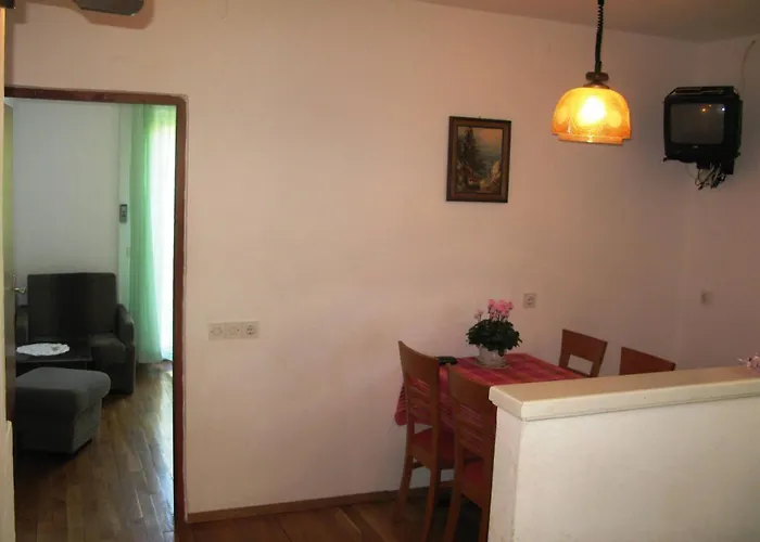 Apartment Nena By The Sea In Barbat, Rab *