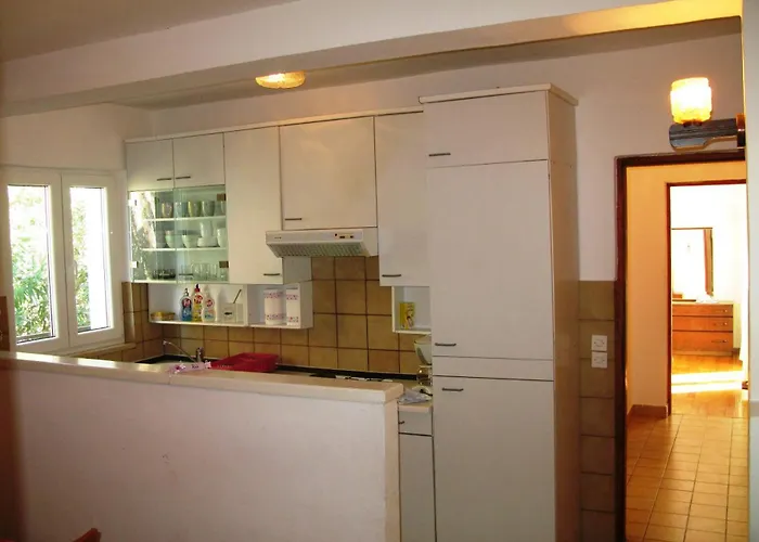 Nena By The Sea In Barbat, Rab Apartment